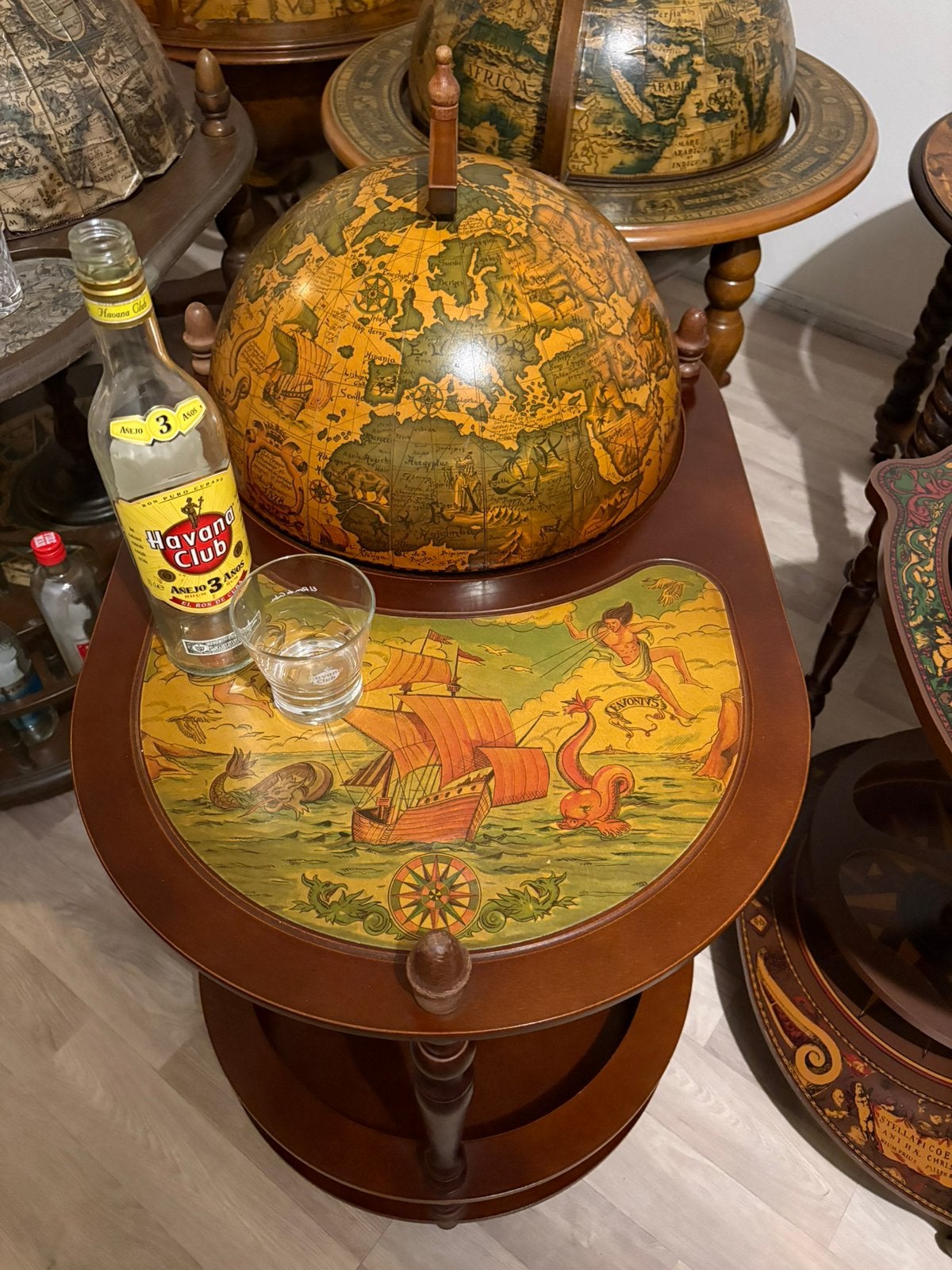 ITALIAANSE bar globe drank bol wereldbol globebar barglobe, Ophalen of Verzenden, Zo goed als nieuw