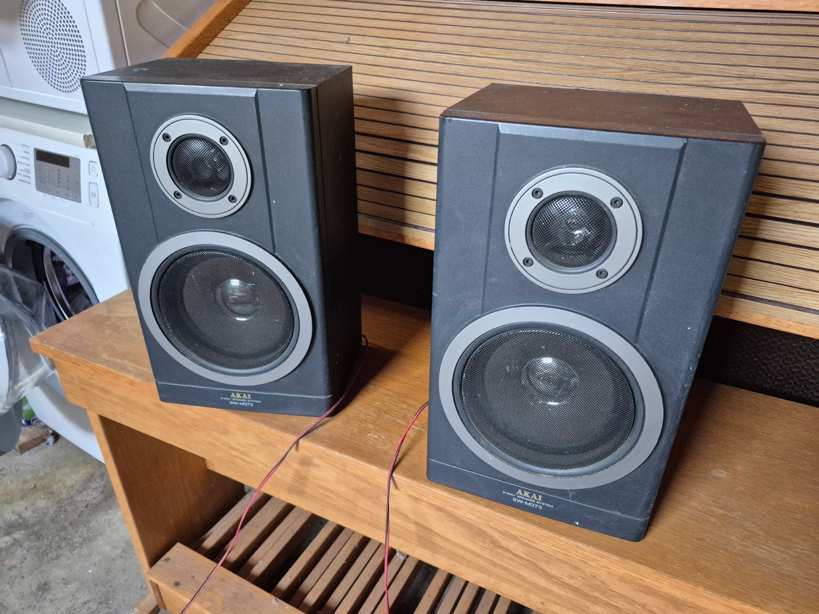 Akai SW-M373 Speakers - Werkt perfect, lichte verfsporen, Ophalen of Verzenden, Gebruikt, Minder dan 60 watt, Stereo speakers
