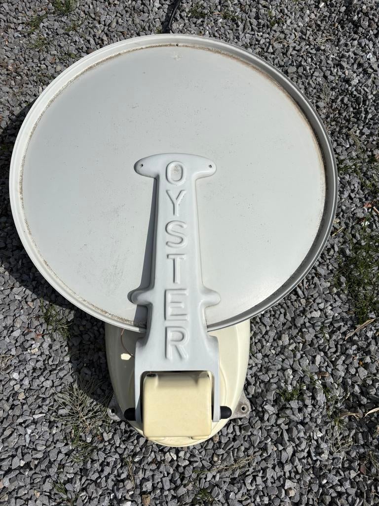 Oyster vision 3 schotelantenne incl tv, Ophalen, Gebruikt, (Schotel)antenne, Overige merken