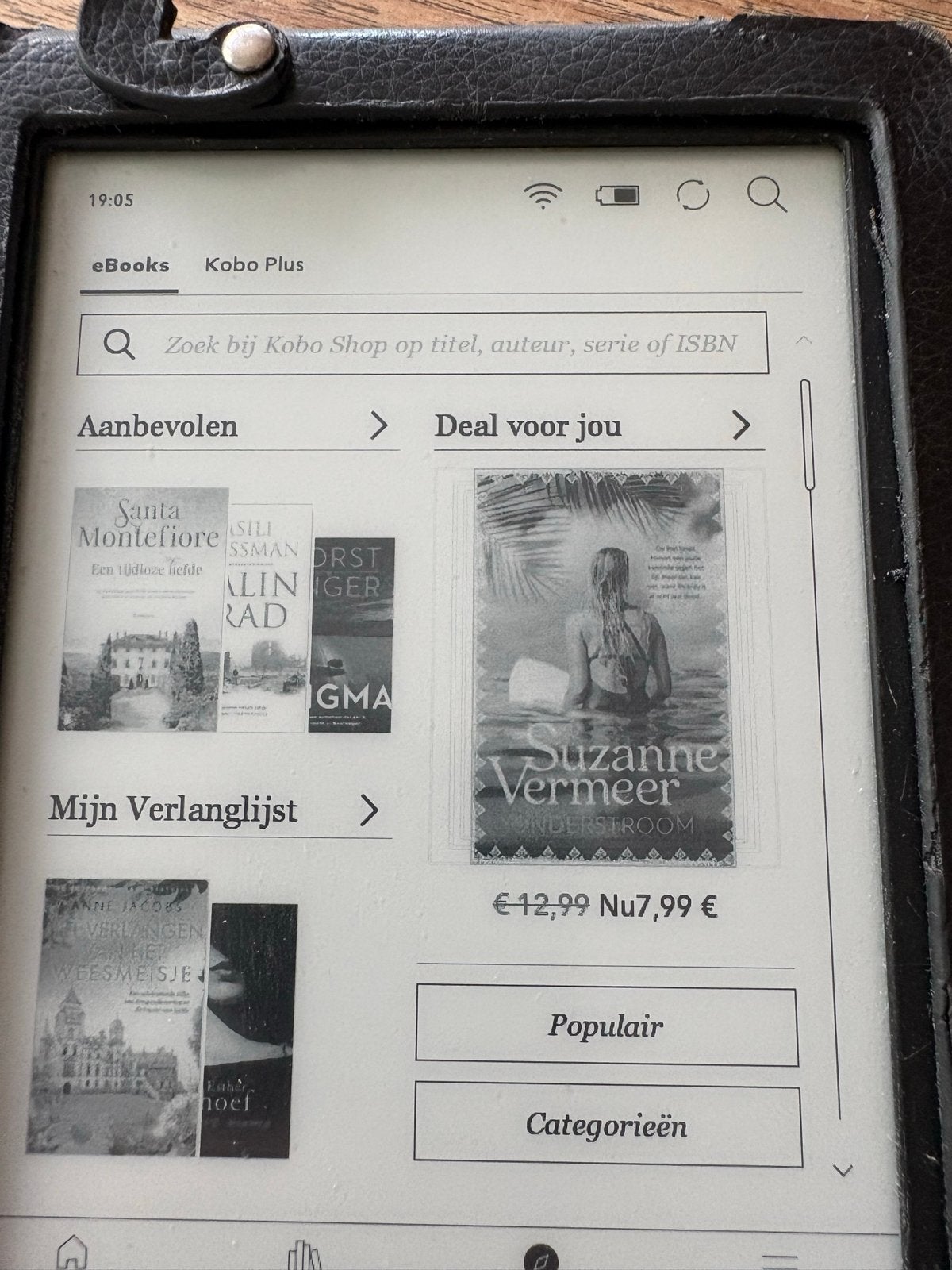 Kobo E-reader met hoes - Goede staat, Computers en Software, E-readers, Ophalen of Verzenden, Gebruikt, 7 inch, Wi-Fi