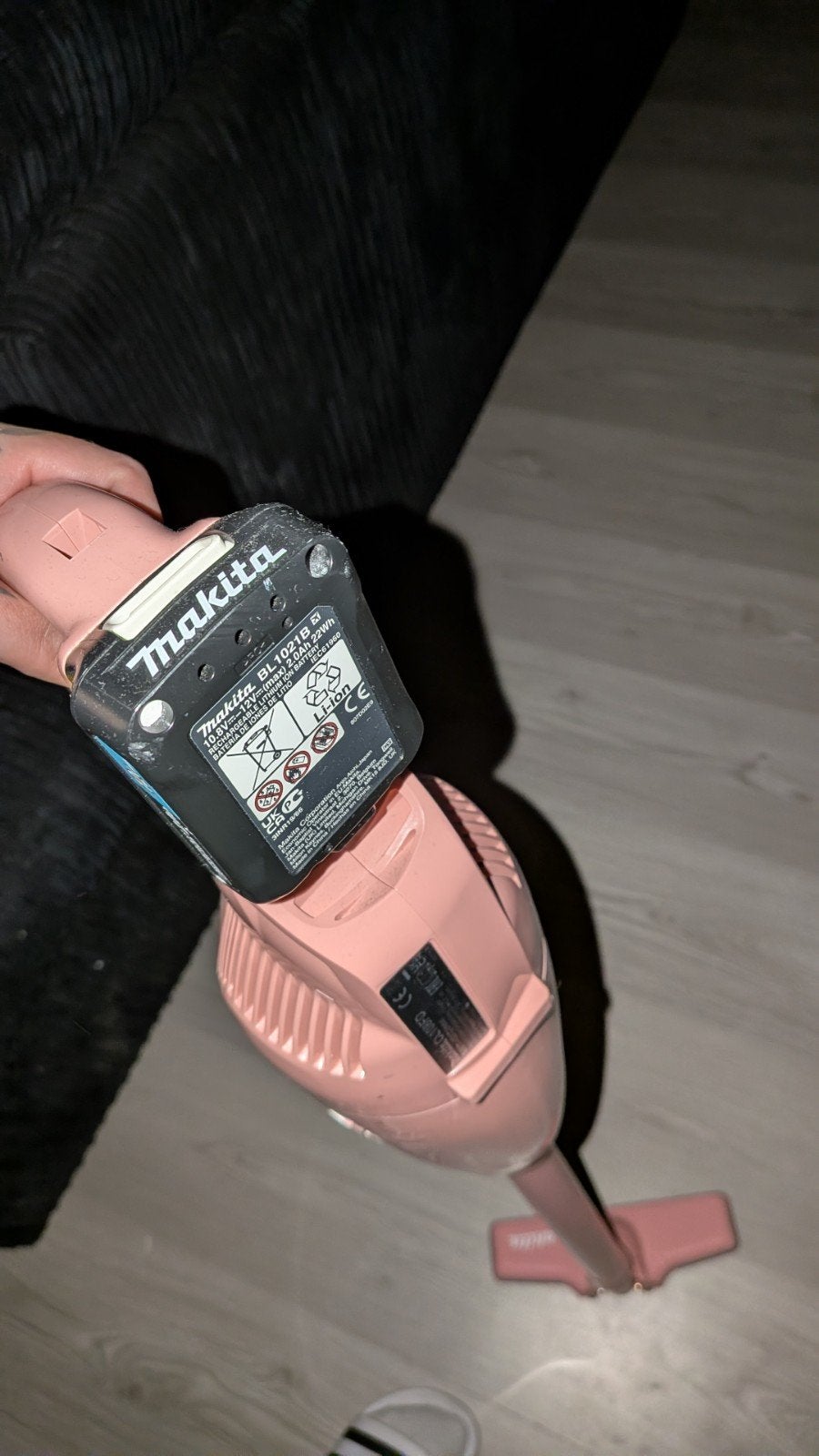 Foto 3 van Makita CL108FDSAW Steelstofzuiger met Accu en Lader