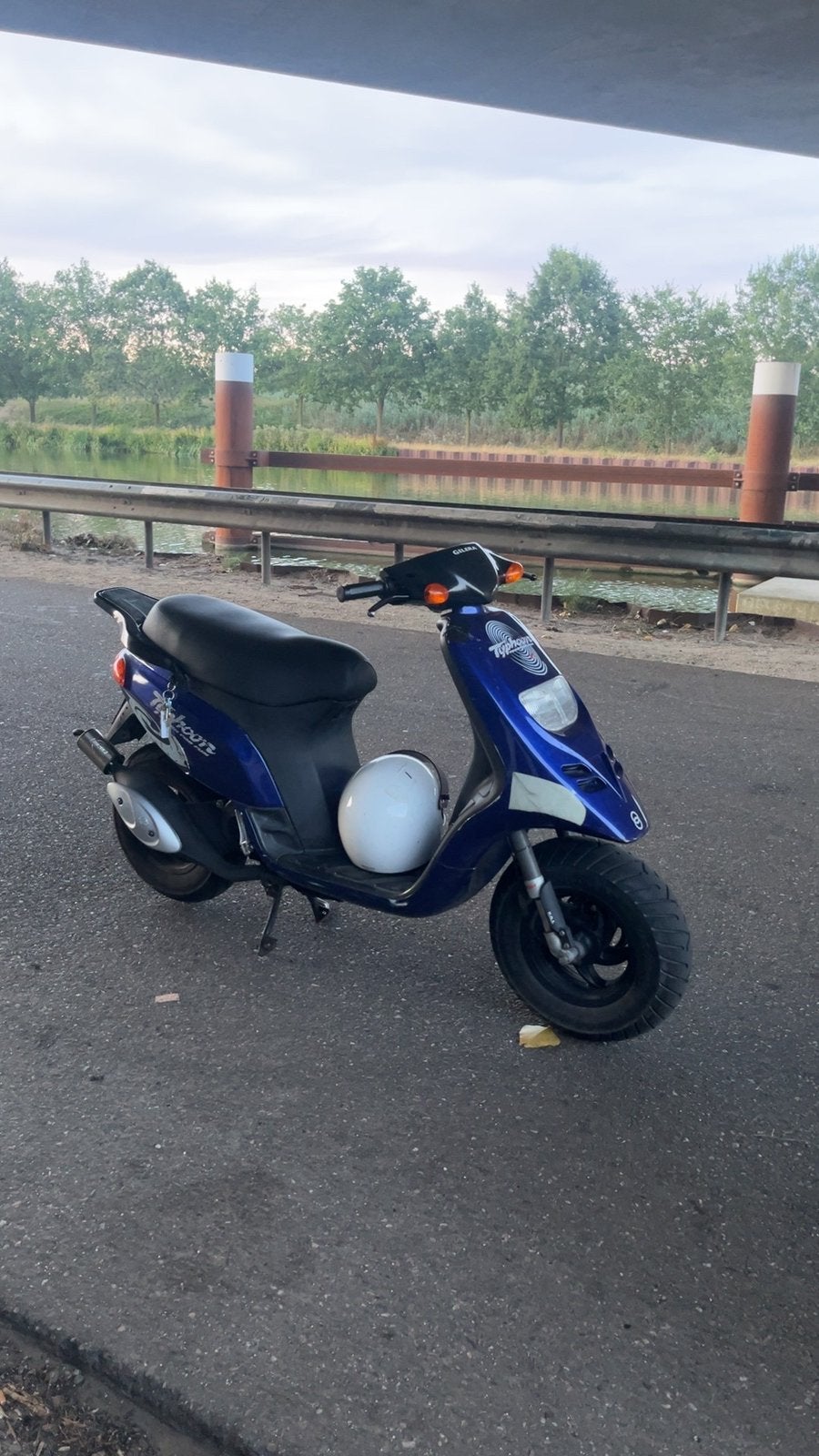 Piaggio Typhoon 50cc, Ophalen, Zo goed als nieuw, Tweetakt, Overige modellen