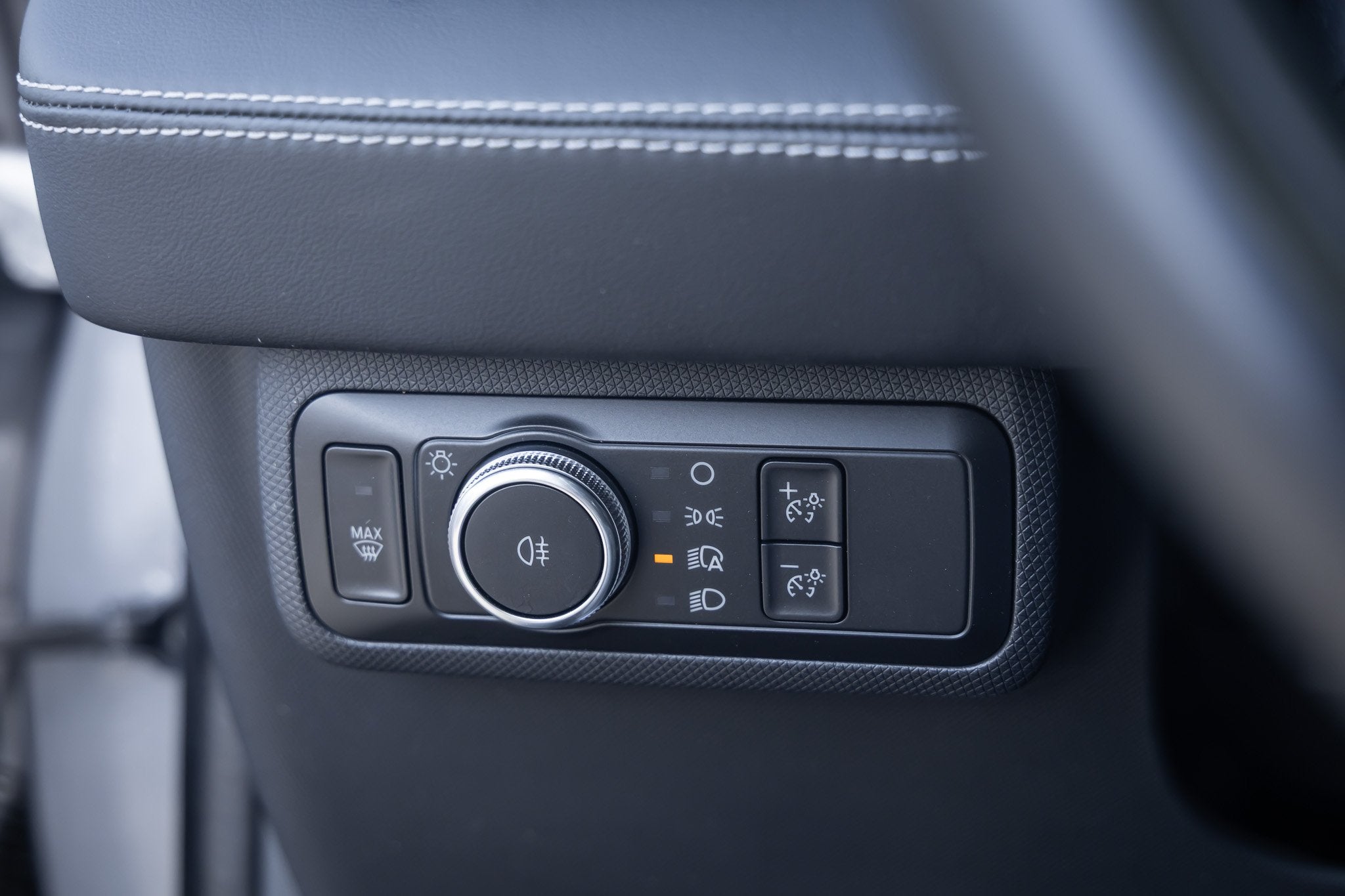 Foto 11 van Ford Mustang MACH-E Extended RWD 98 kWh soh95% panoramadak |