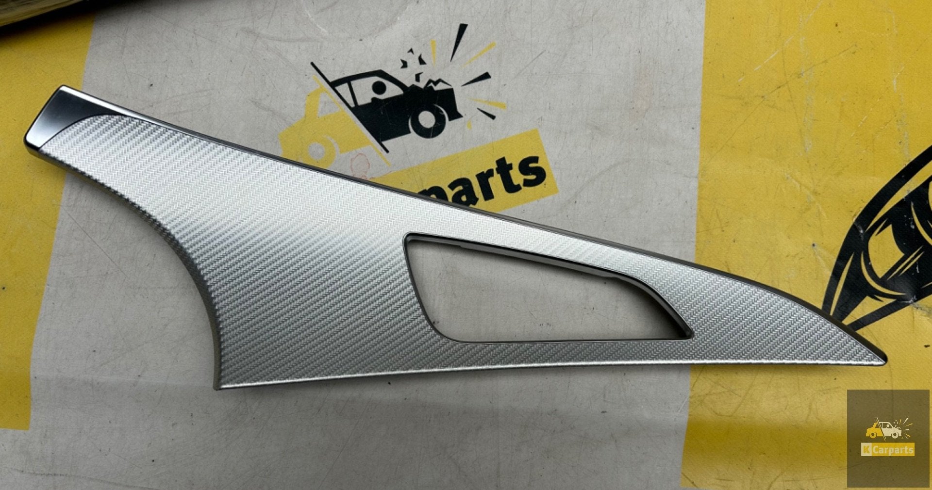 Sierlijst rechtsvoor Audi A6 4G RS6 Limo 4G0867410, Info@fabrikant.eu, Fabrikantstraat 1
1000 AA  Amsterdam, NL, Fabrikant BV