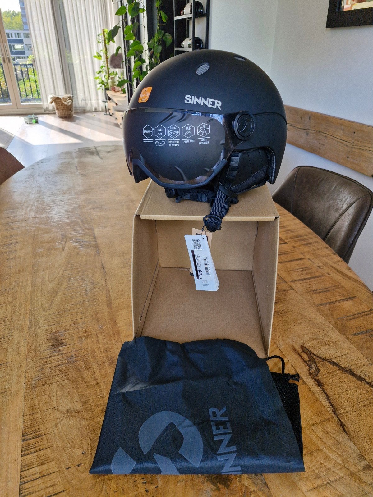 Nieuwe Sinner skihelm/snowboardhelm met vizier - Maat L, Ophalen of Verzenden, Nieuw