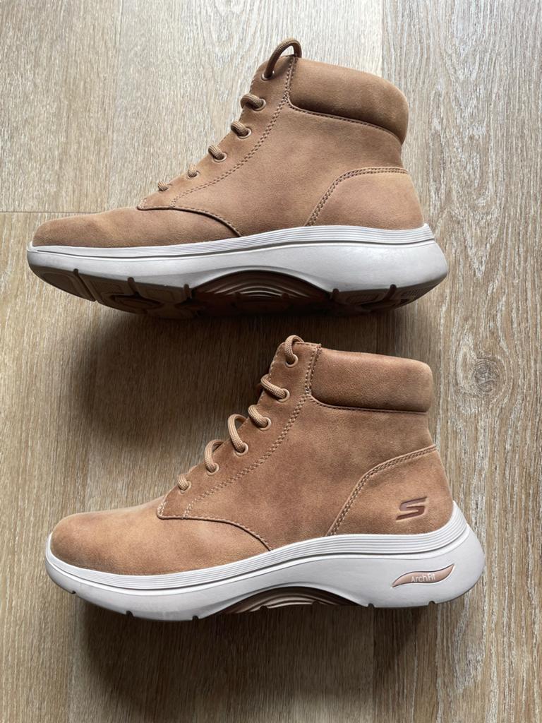 Skechers Go Walk Arch Fit 2.0 maat 38, Bruin, Ophalen of Verzenden, Sneakers of Gympen, Gedragen