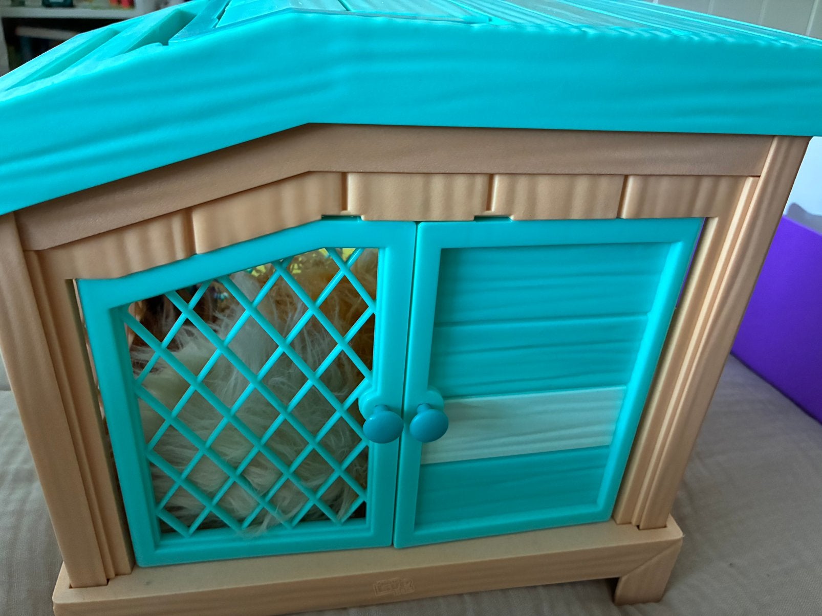 Cavia met baby ‘ s speelgoed, Ophalen, Zo goed als nieuw, Kunststof