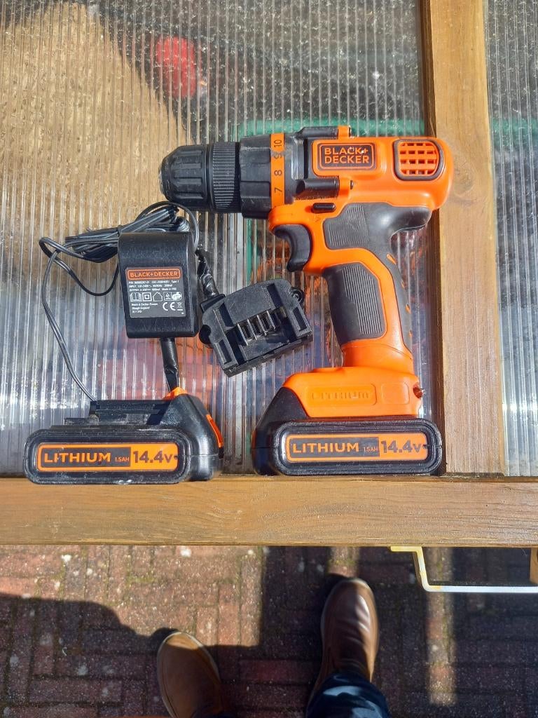 Accu boormachine Black en Decker 1,4, Doe-het-zelf en Verbouw, Gereedschap | Boormachines, Ophalen, Gebruikt, Boormachine