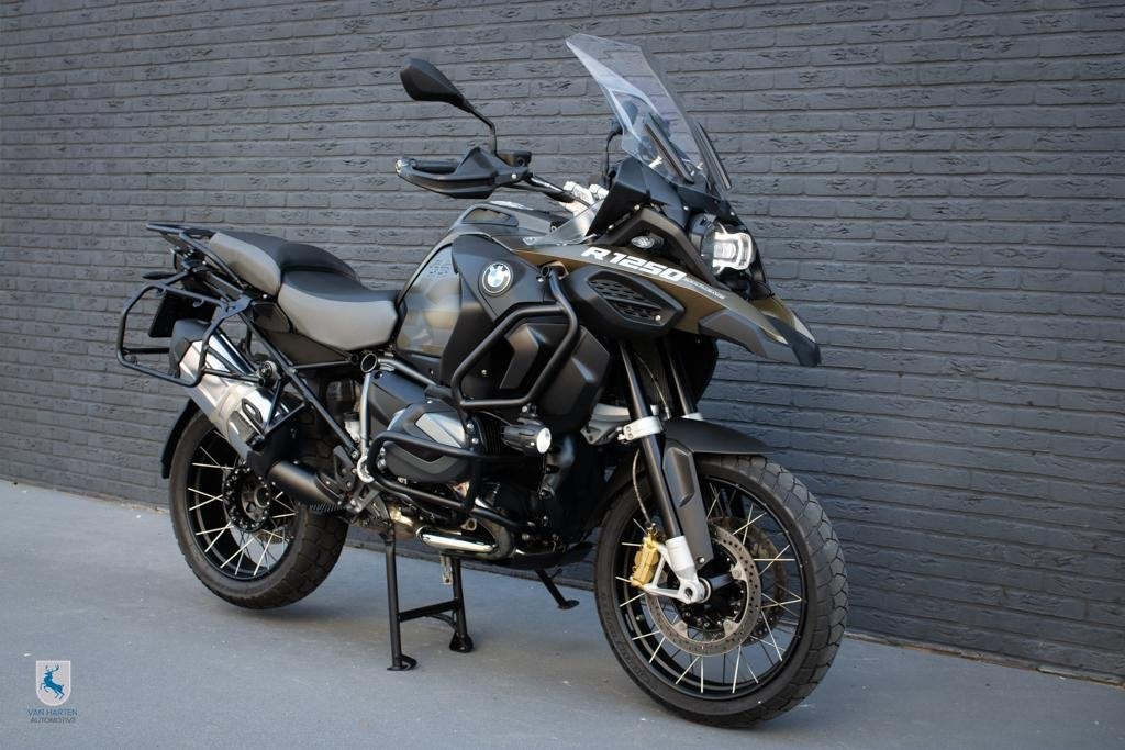 BMW R 1250 GS Adventure Exclusive Kalamata / Zwart optiek!, Motoren, Motoren | BMW, Einsteinlaan 5
2289 CC  Rijswijk, NL, 1254 cc