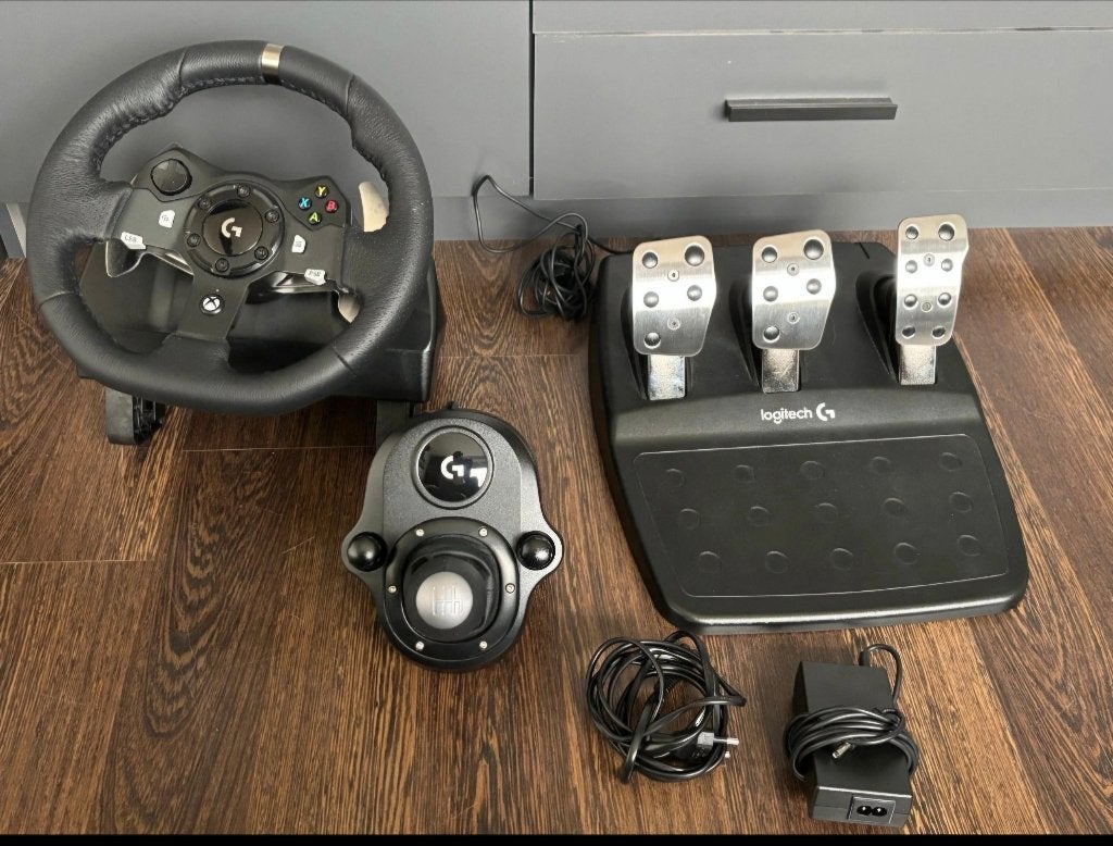 Logitech G920 pc / X-Box racing wheel, 1 speler, Racen en Vliegen, Ophalen of Verzenden, Zo goed als nieuw