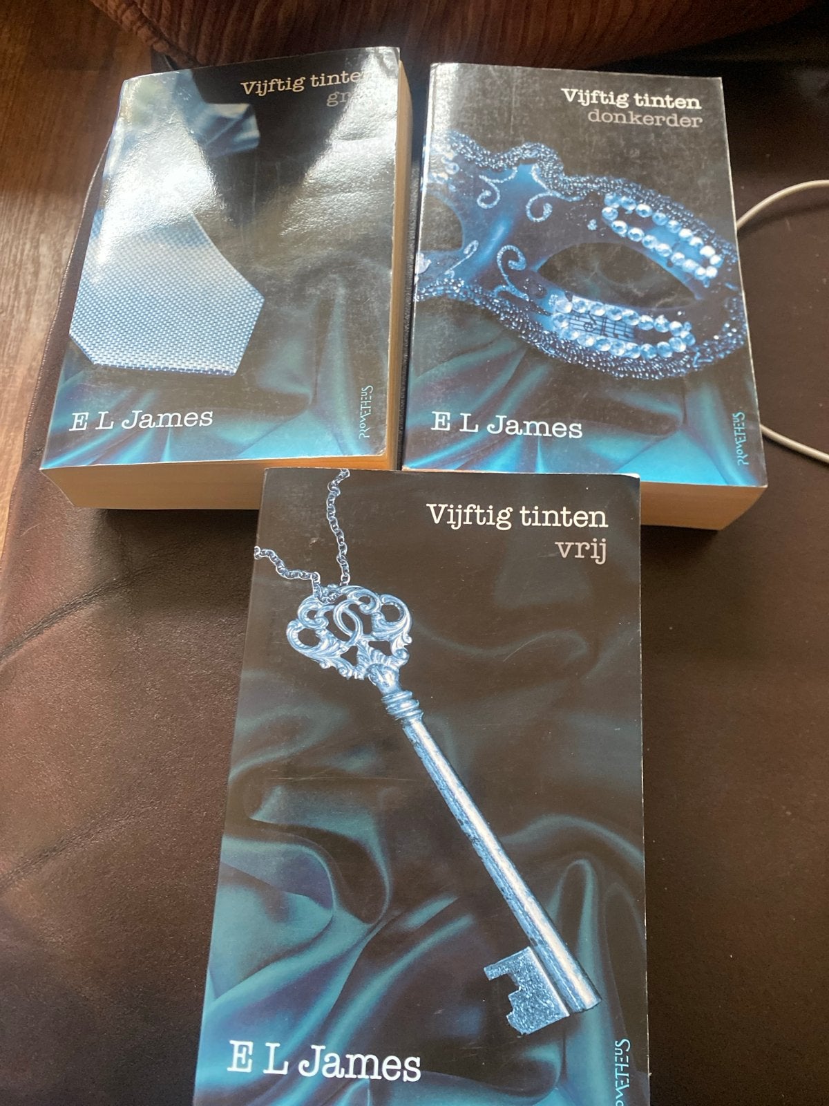 Vijftig tinten trilogie - E.L. James, Boeken, Ophalen of Verzenden, Gelezen