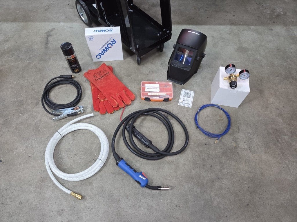 COMPLETE SET ! HUGONG MIG PULSE Lassapparaat LCD 200A 230v, Ophalen of Verzenden, Nieuw, 250 ampère of meer, Co2