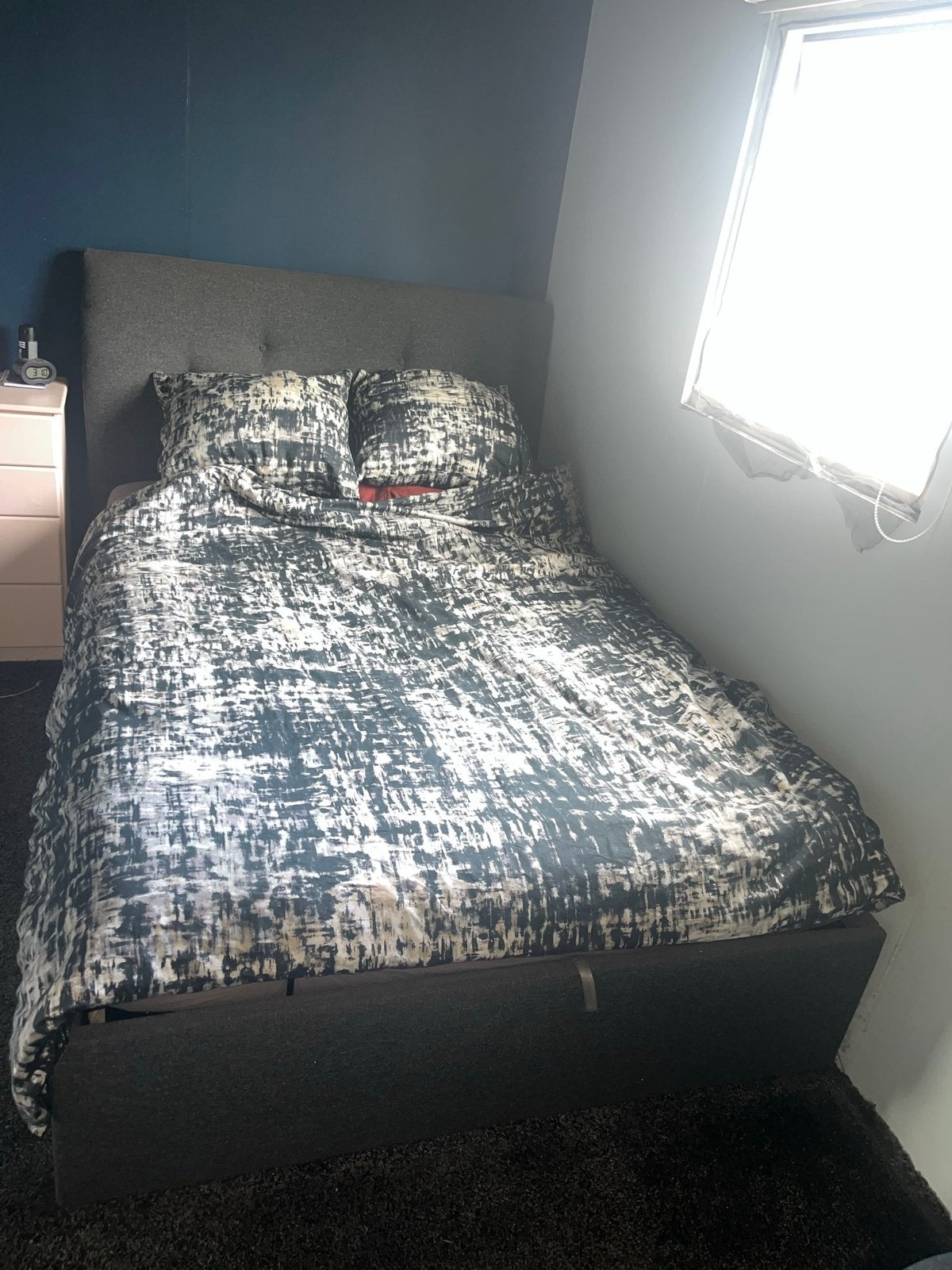 Idanäs IKEA gestoffeerd bed met opberger 140x200 cm, Ophalen, Gebruikt, Tweepersoons, 140 cm