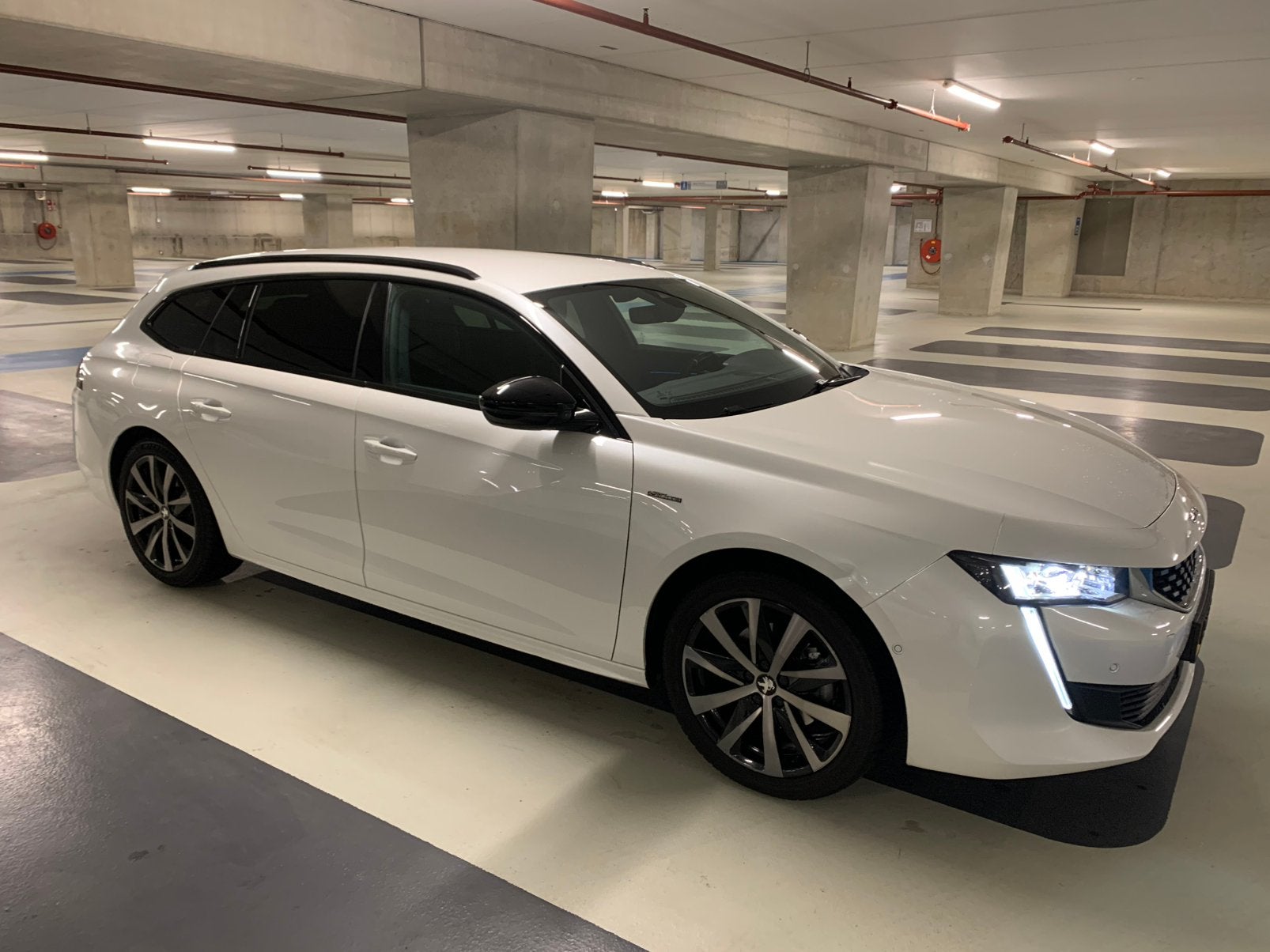 Peugeot 508 1.2 Puretech GT LINE 130pk S&S Eat8 2021, Auto's, Peugeot, Particulier, ABS, Achteruitrijcamera, Adaptieve lichten