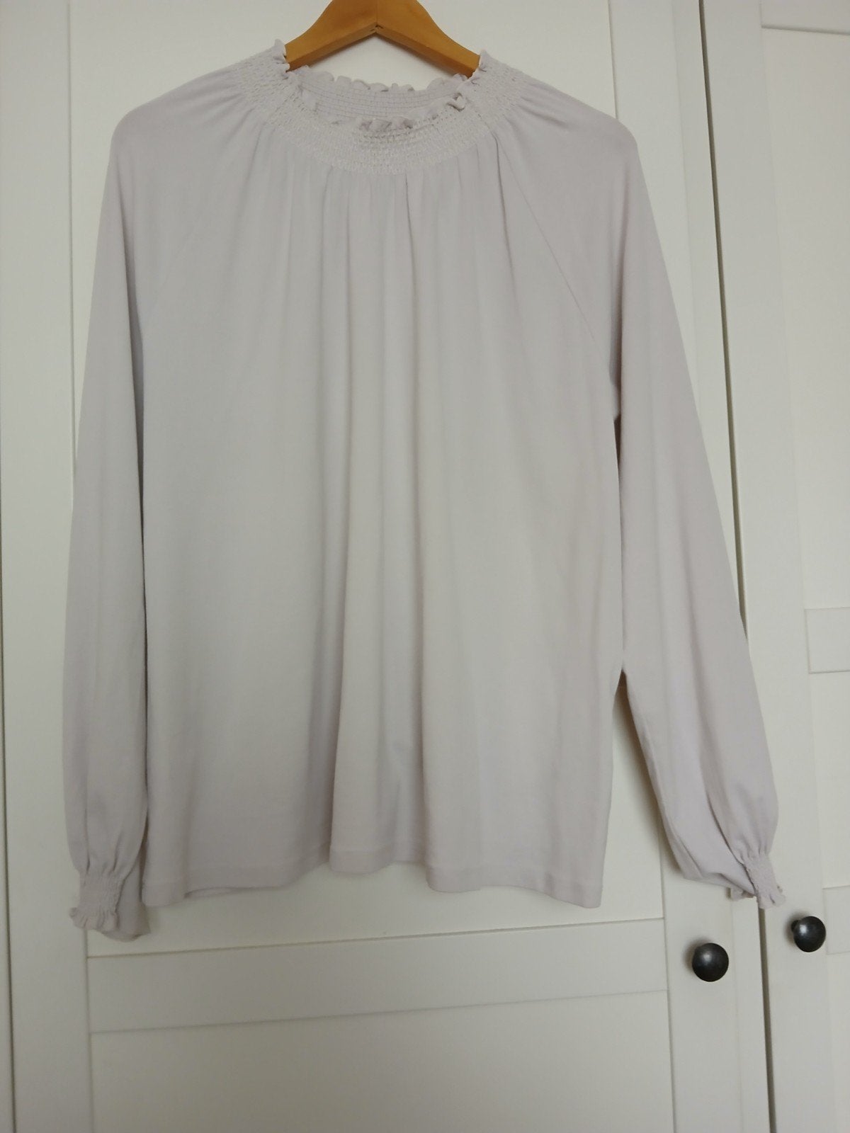 Marc Cain blouse met lange mouwen en gesmokte details, Kleding | Dames, Marc Cain, Verzenden, Beige, Maat 46/48 (XL) of groter