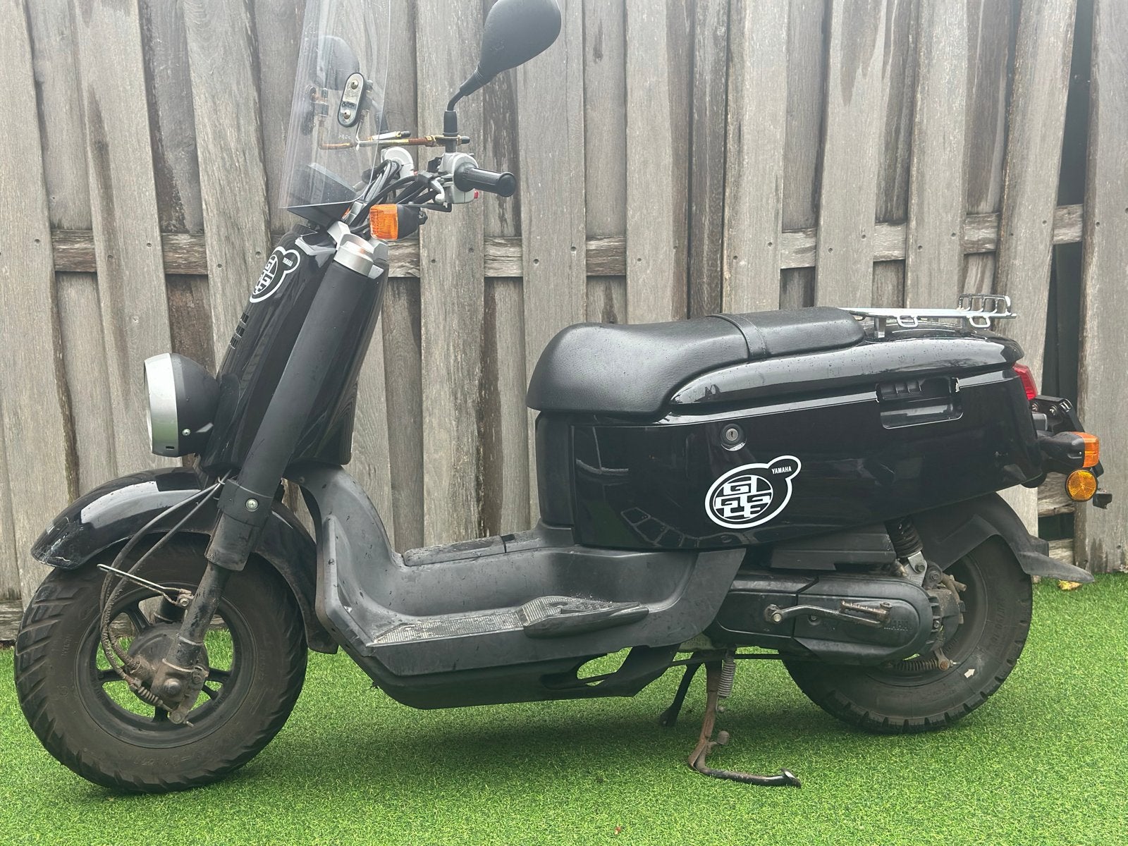 Yamaha XF50 Scooter - Buddy handgreep beschadigd