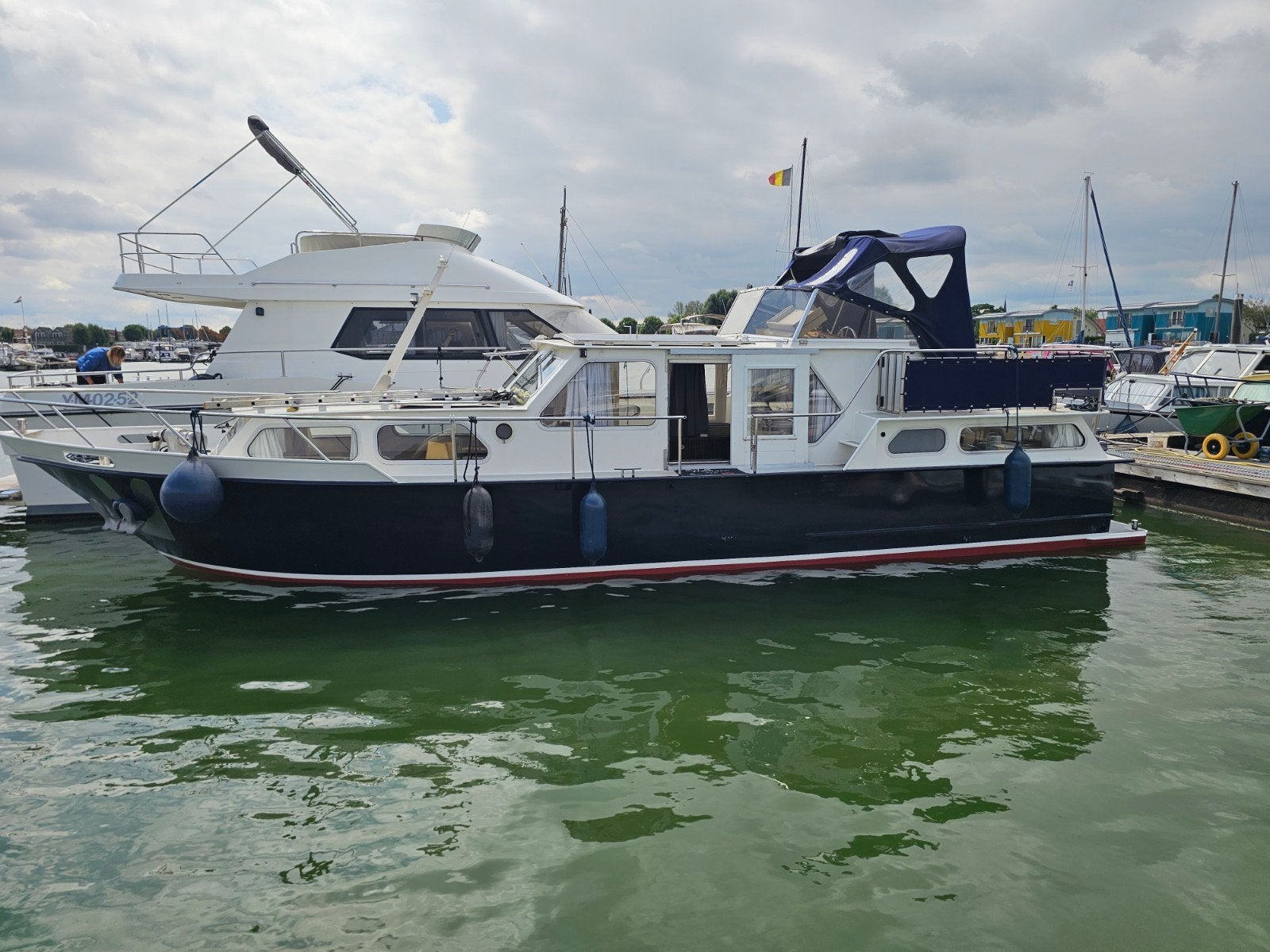 Ruime Valkkruiser 12 x 3.5m DAF 575 met Vlakrrapport, Gebruikt, Binnenboordmotor, Diesel, Boegschroef