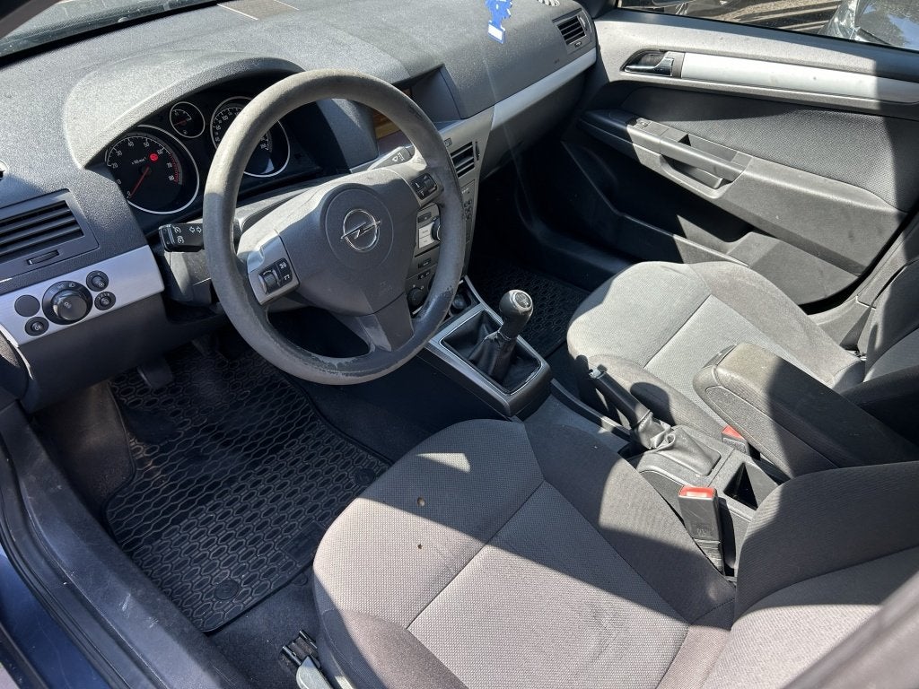 Opel Astra Wagon 1.6 Edition Handel / Export (bj 2007), Gebruikt, 4 cilinders, Metallic lak, Origineel Nederlands