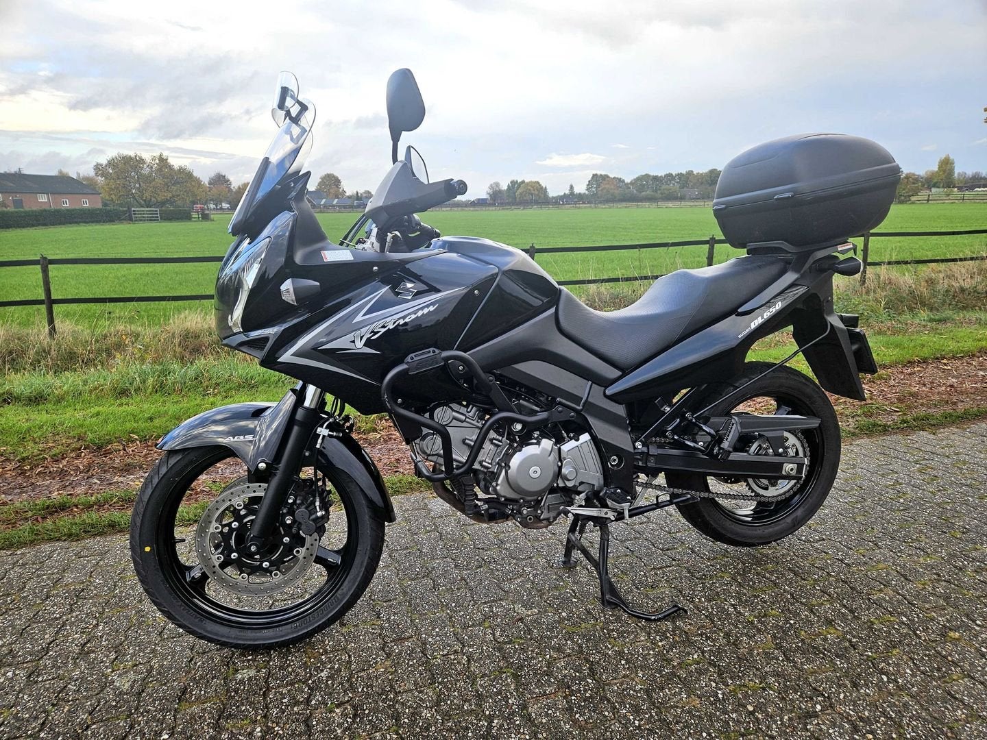 SUZUKI V-STROM DL 650 ABS 2010 KOFFER  A2 VALBEUGEL Zwart, Bedrijf, Onbekend, Overig, Onbekend