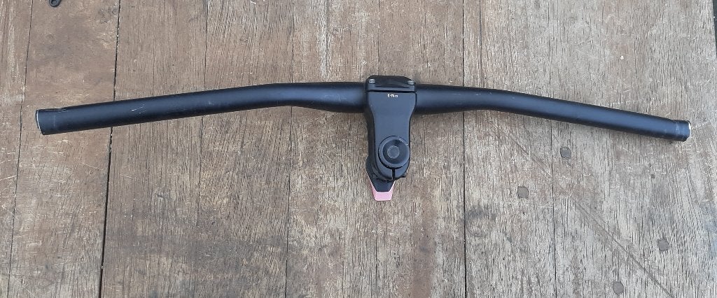 Aluminium ATB Stuur en Stuurbocht Kleur Zwart, Ophalen, Stuur, Gravelbike, Zo goed als nieuw