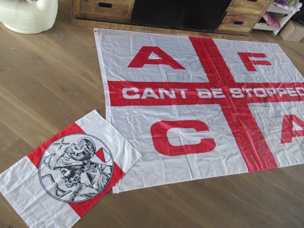1 grote en 1 kleine vintage vlag AFCA Ajax Amsterdam vlaggen, Verzamelen, Ophalen of Verzenden, Zo goed als nieuw, Ajax