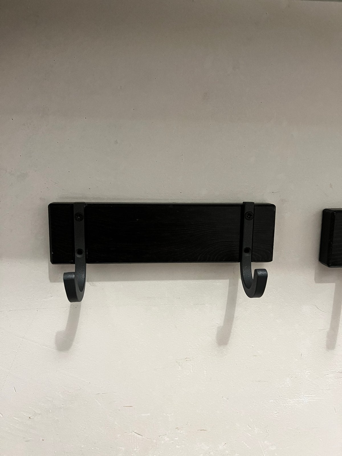 3x IKEA kapstokken: donkerbruin hout met zwarte haken, Huis en Inrichting, Woonaccessoires | Kapstokken, Gebruikt, Minder dan 100 cm