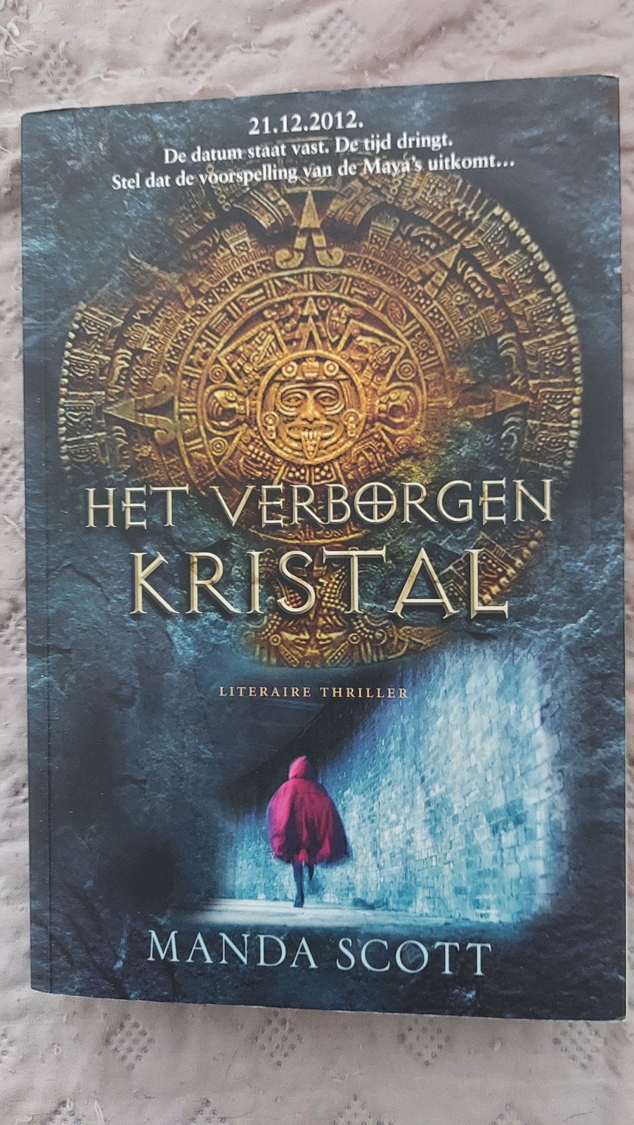 Het Verborgen Kristal - Manda Scott (Literaire Thriller), Ophalen of Verzenden, Zo goed als nieuw, Manda Scott, Europa overig