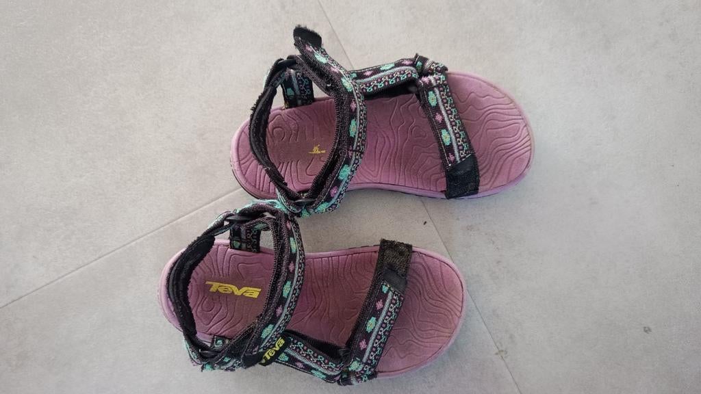 Teva sandalen/waterschoenen, 18cm, valt als maat 26/27/28, Gebruikt, Meisje, Schoenen, Teva