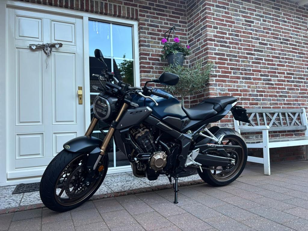 HONDA CB 650 R Neo Sports Cafe cb650r 35kw honda (bj 2023), Motoren, Motoren | Honda, Bedrijf, Naked bike, 12 t/m 35 kW, 4 cilinders