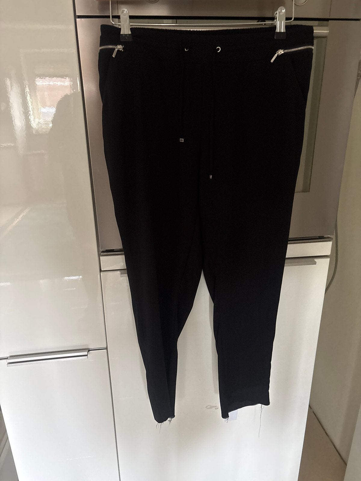 Zwarte Charles Vögele broek met ritsdetails, Kleding | Dames, Zwart, Maat 42/44 (L), Ophalen of Verzenden, Lang
