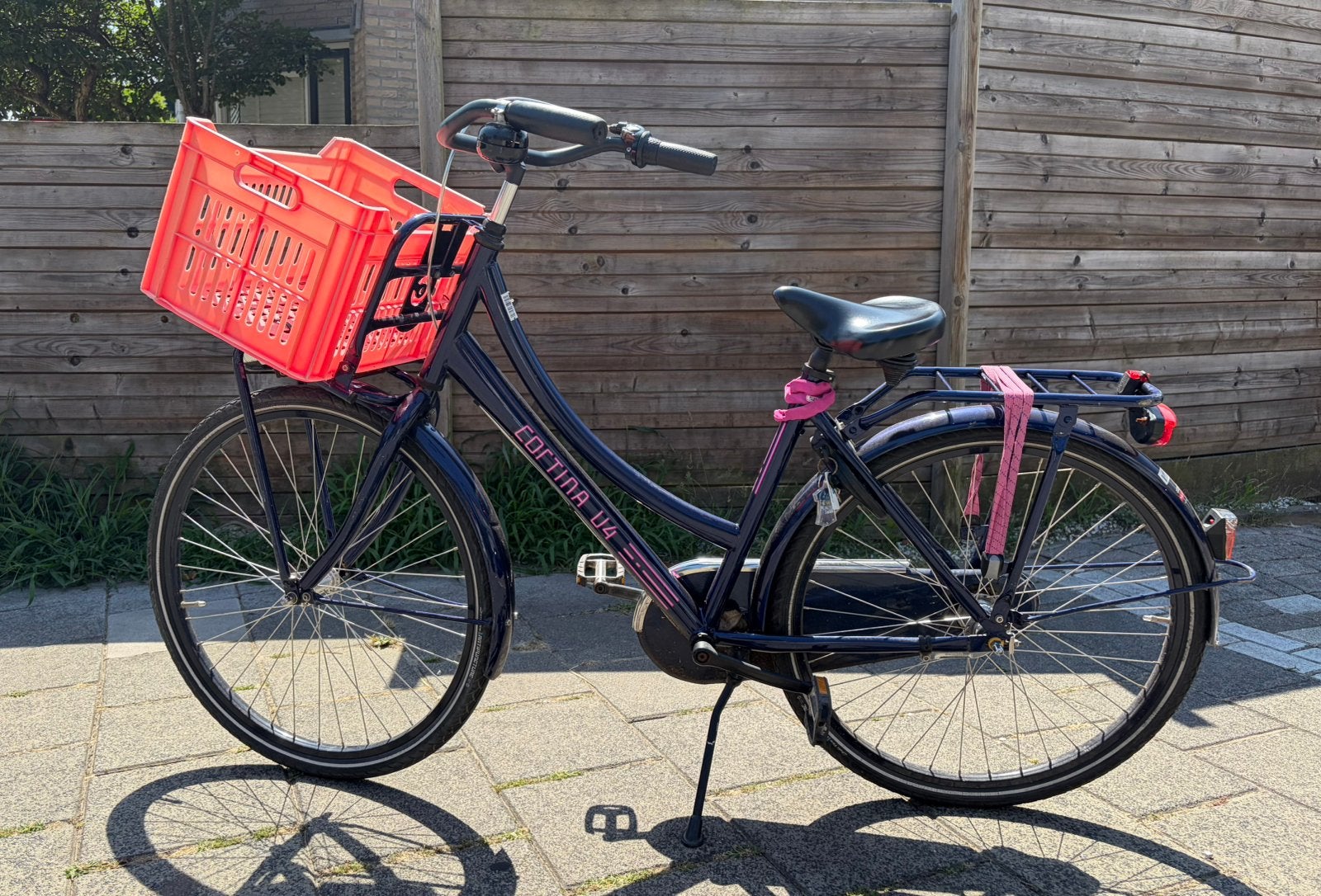 Cortina U4 Meisjesfiets 26inch - Blauw/Roze, Fietsen en Brommers, Fietsen | Meisjes, Terugtraprem, Gebruikt, Versnellingen, Ophalen