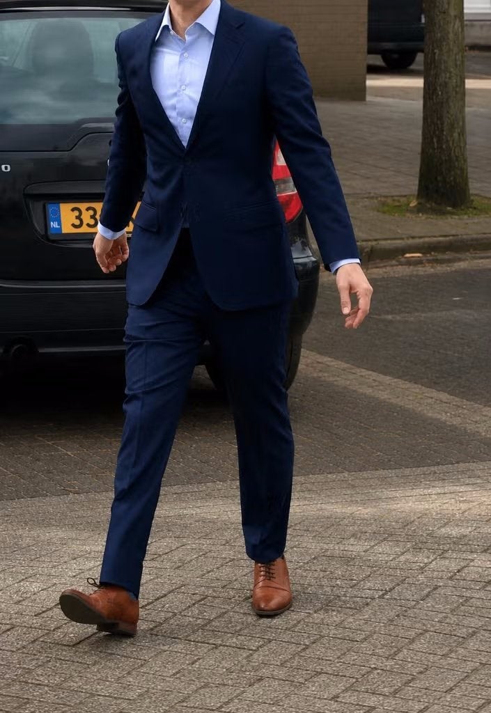 Suitsupply marineblauw slim fit compleet pak, maat 46, Kleding | Heren, Kostuums en Colberts, Blauw, Ophalen of Verzenden, Zo goed als nieuw