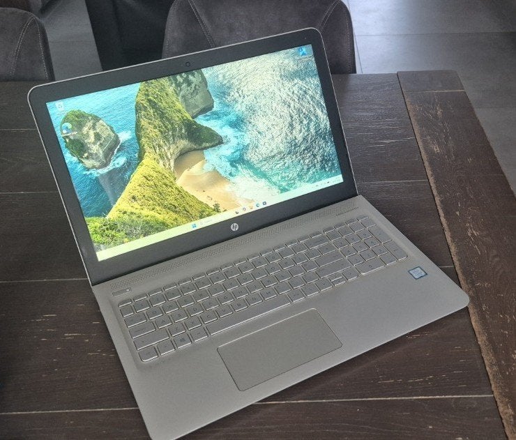 HP Envy laptop, Hp, Met videokaart, 2 tot 3 Ghz, Qwerty