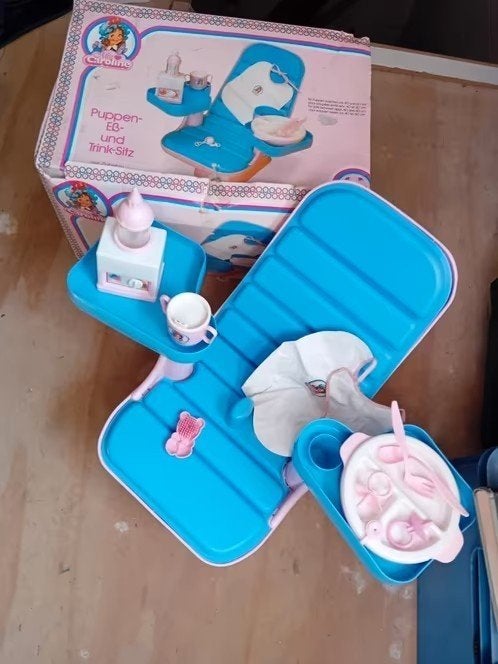 pop miss caroline Poppen kinderstoel compleet met doos, Ophalen of Verzenden, Zo goed als nieuw, Overige typen