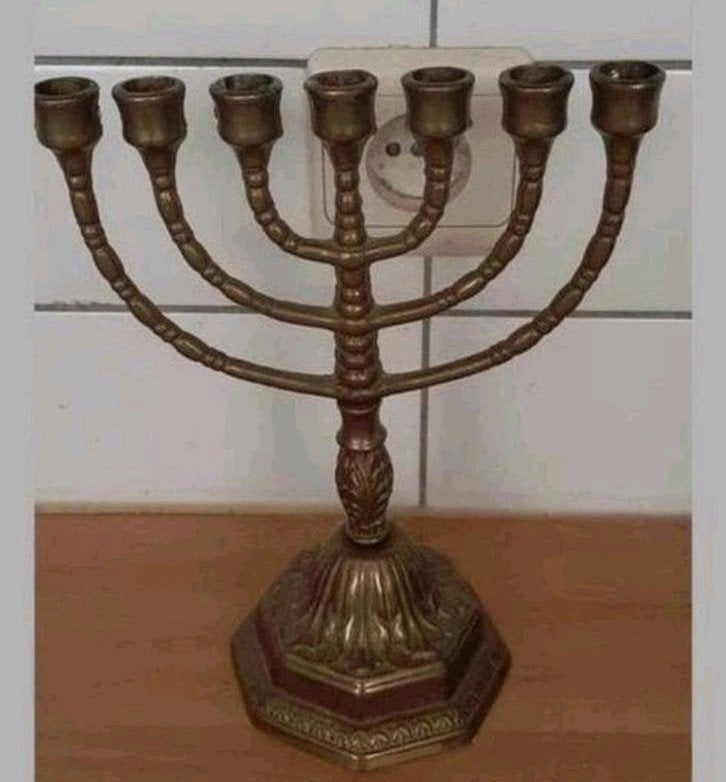 Joodse Menorah zevenarmige kandelaar messing vintage, Antiek en Kunst, Antiek | Kandelaars, Ophalen of Verzenden, Koper of Brons