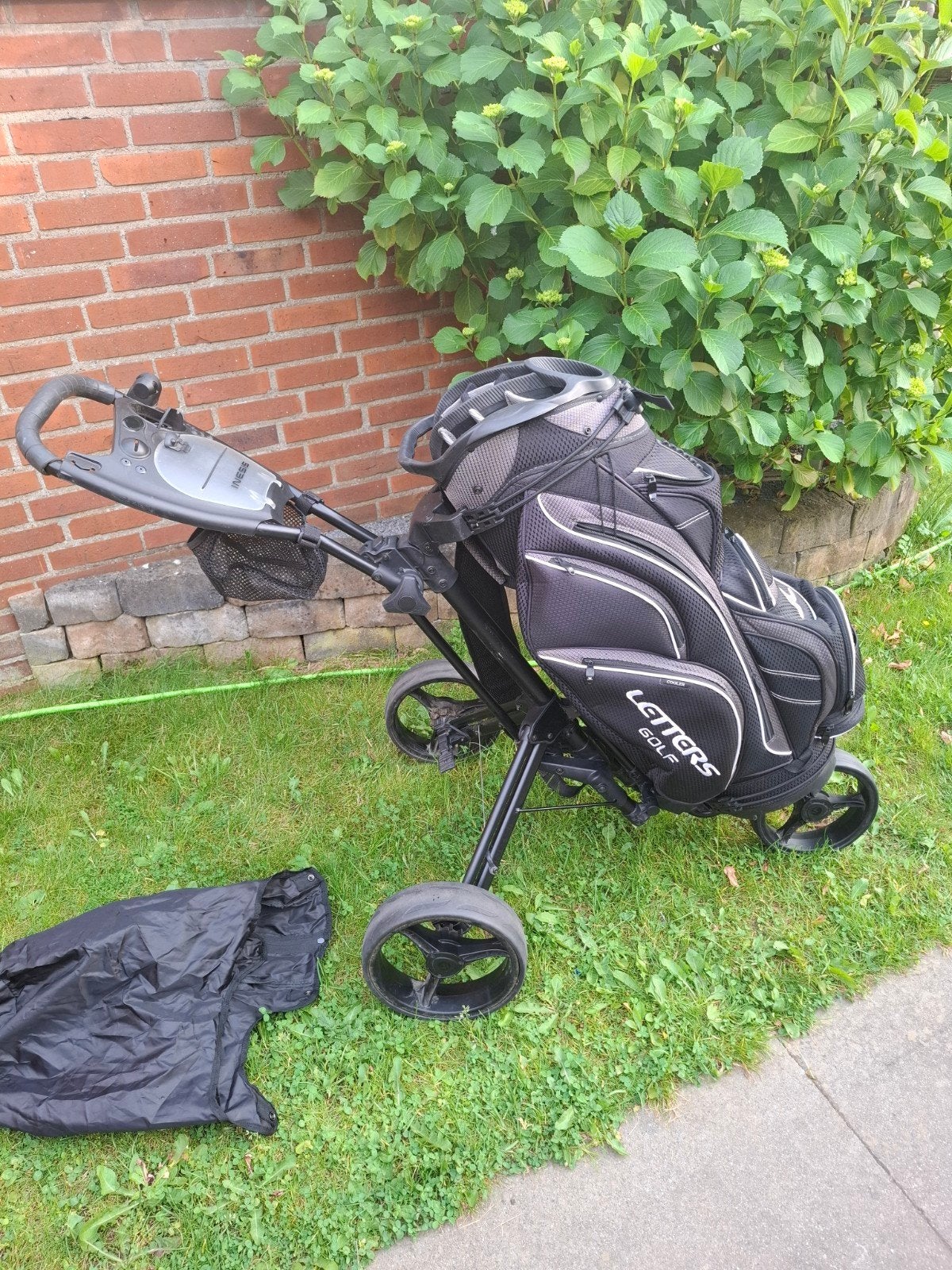 Golftrolley en golftas met koelvak, Sport en Fitness, Golf, Ophalen, Gebruikt, Golfkar