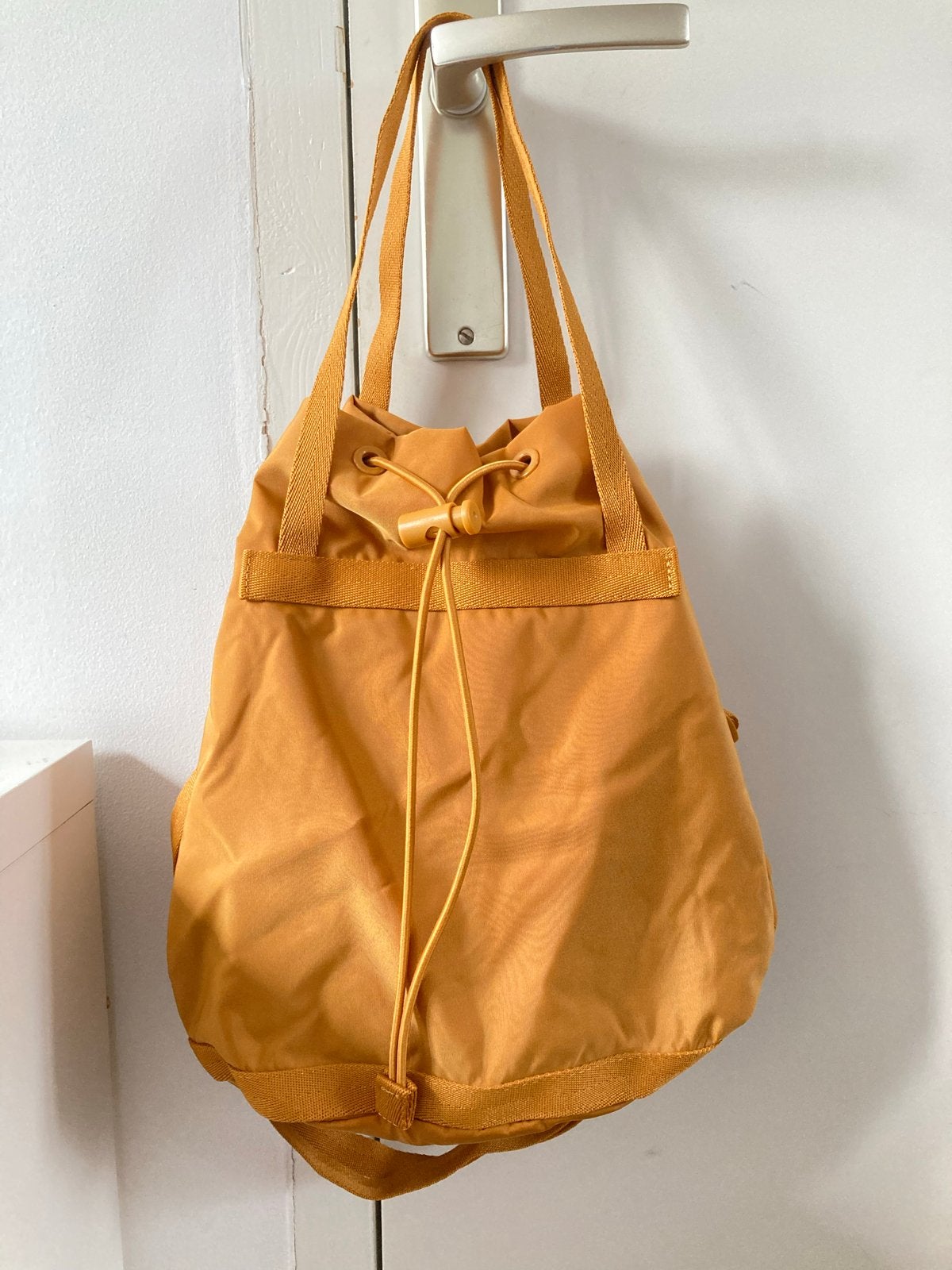 Uniqlo U Bucket Bag (Middel) - Opvallend Geel, Ophalen of Verzenden, Nieuw, Geel, Overige typen