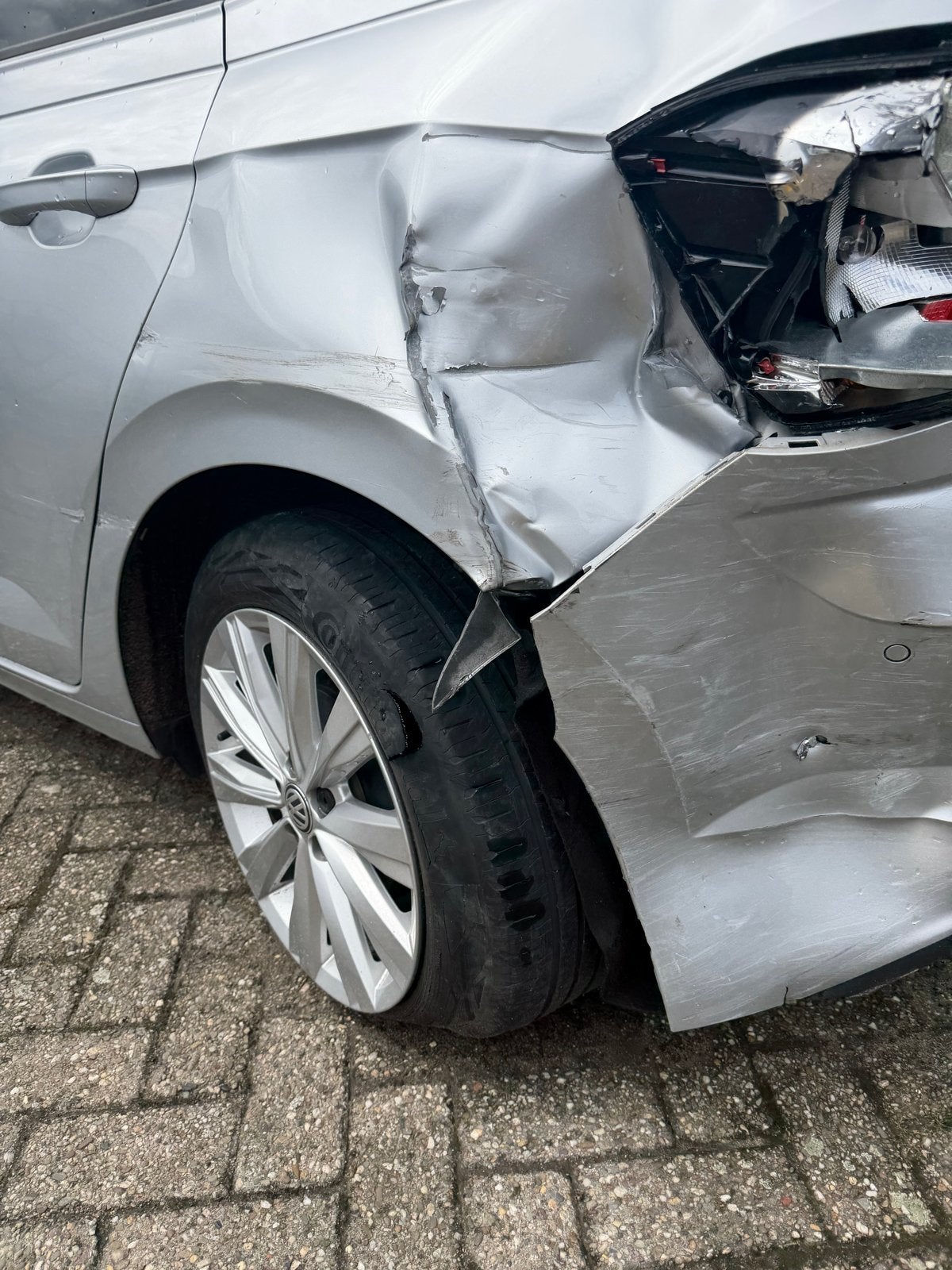 Volkswagen Polo 1.0 TSI Highline Schadeauto 2019, Auto diversen, Ophalen, Volkswagen, Handgeschakeld, Zilver of Grijs