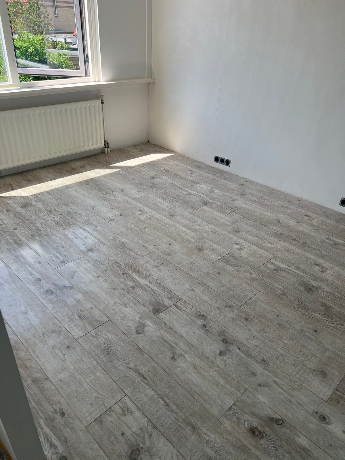 Ca 40 m2 kliklaminaat gratis af te halen (zelf demonteren), Ophalen, Gebruikt, 50 tot 150 cm, 10 m² of meer