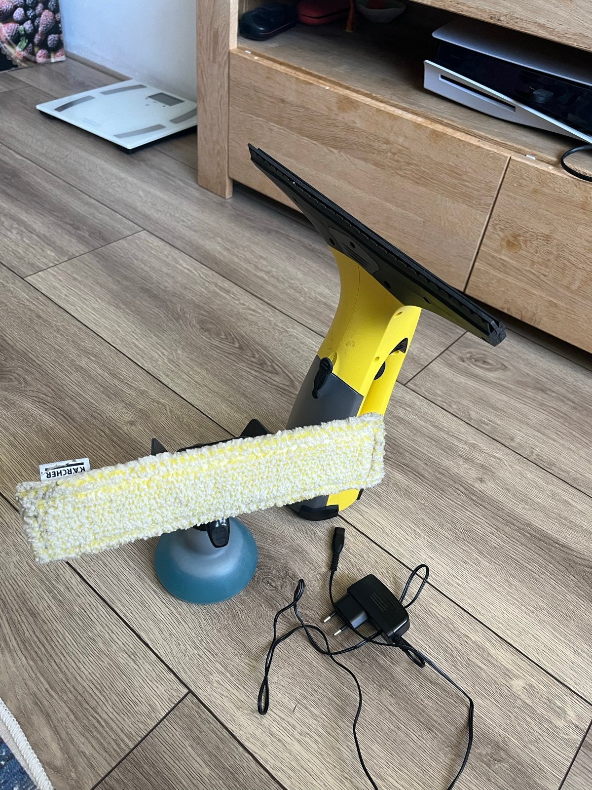 KärcherWV2 Plus  Raamwissr-Zo goed als nieuw-een kr gebruikt, Ophalen, Kärcher, Draadloos, Zo goed als nieuw