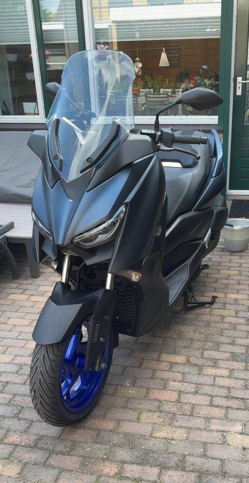 Yamaha xmax 300 uit 2022 - recentelijk onderhoudsbeurt gehad, Motoren, Scooter, 300 cc, Particulier, Minimaal motorrijbewijs A2