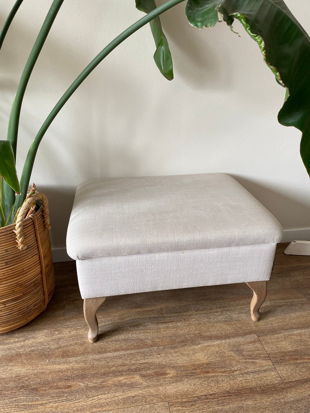 Beige poef zgan, Ophalen, Zo goed als nieuw, Rond, Minder dan 50 cm