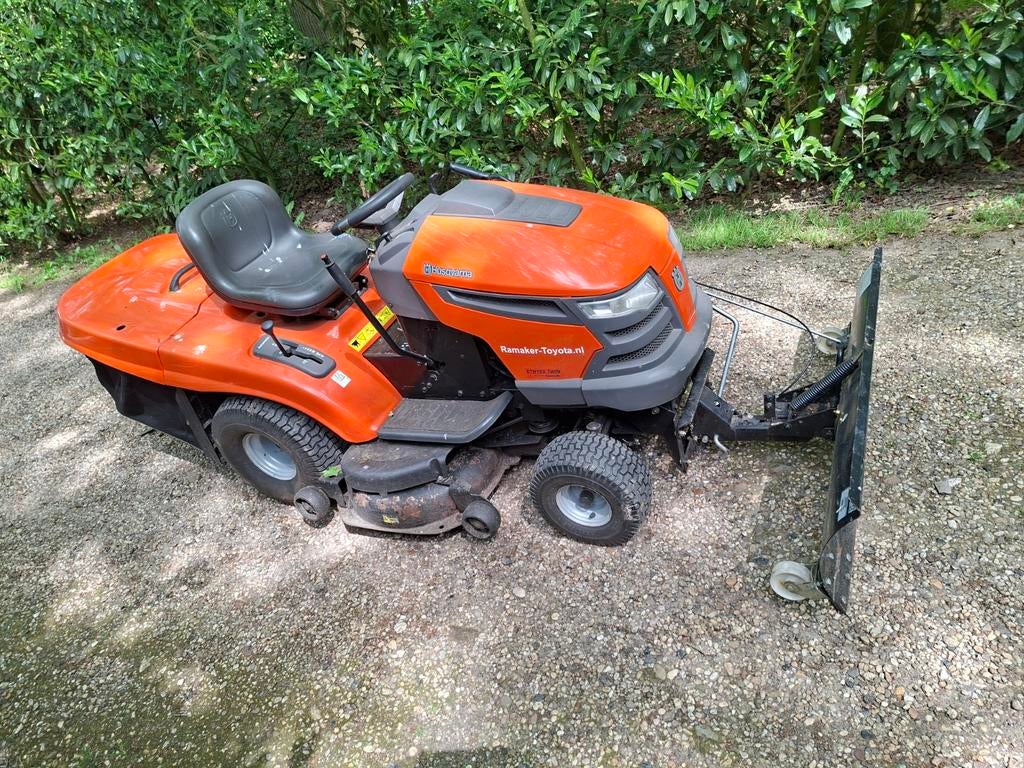 Husqvarna CTH 151 opvangbak 15Pk twin kawasaki, Tuin en Terras, Ophalen, Gebruikt, 50 cm of meer, Castelgarden/Stiga