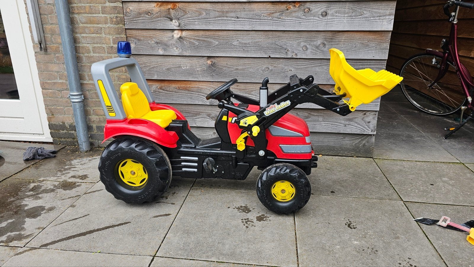 Traptrekker Rolly toys xl, Kinderen en Baby's, Speelgoed | Buiten | Voertuigen en Loopfietsen, Ophalen, Gebruikt, Trapvoertuig