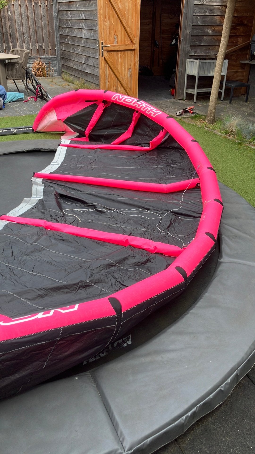 Kite North Rhino 10 m2 met bar,tas zgan van 1e eigenaar, Watersport en Boten, Kitesurfen, Geen board, Ophalen of Verzenden, Zo goed als nieuw
