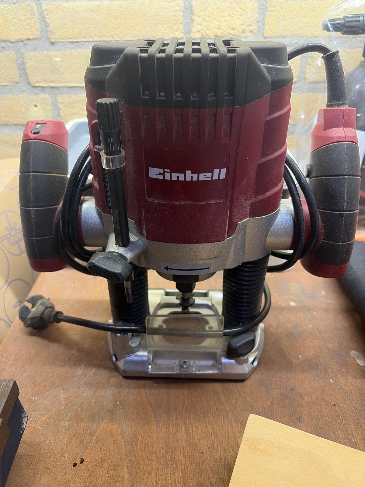 Einhell TC-RO 1155 E Bovenfrees 1100W met freesjes, ., Ophalen of Verzenden, Zo goed als nieuw, Bovenfrees