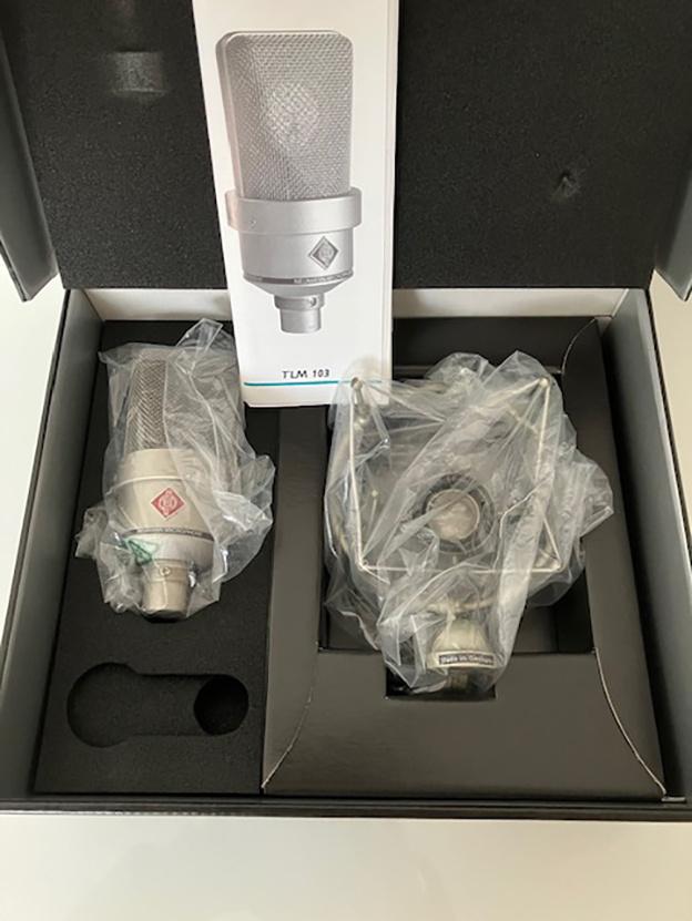Neumann TLM 103 microfoon met EA1 shockmount + doos, Muziek en Instrumenten, Microfoons, Ophalen of Verzenden, Zo goed als nieuw