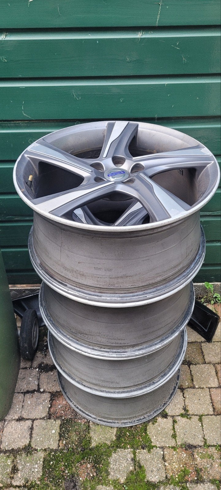 18 inch Ixion 1 Volvo velgen, Ophalen, 18 inch, Velg(en), Zomerbanden