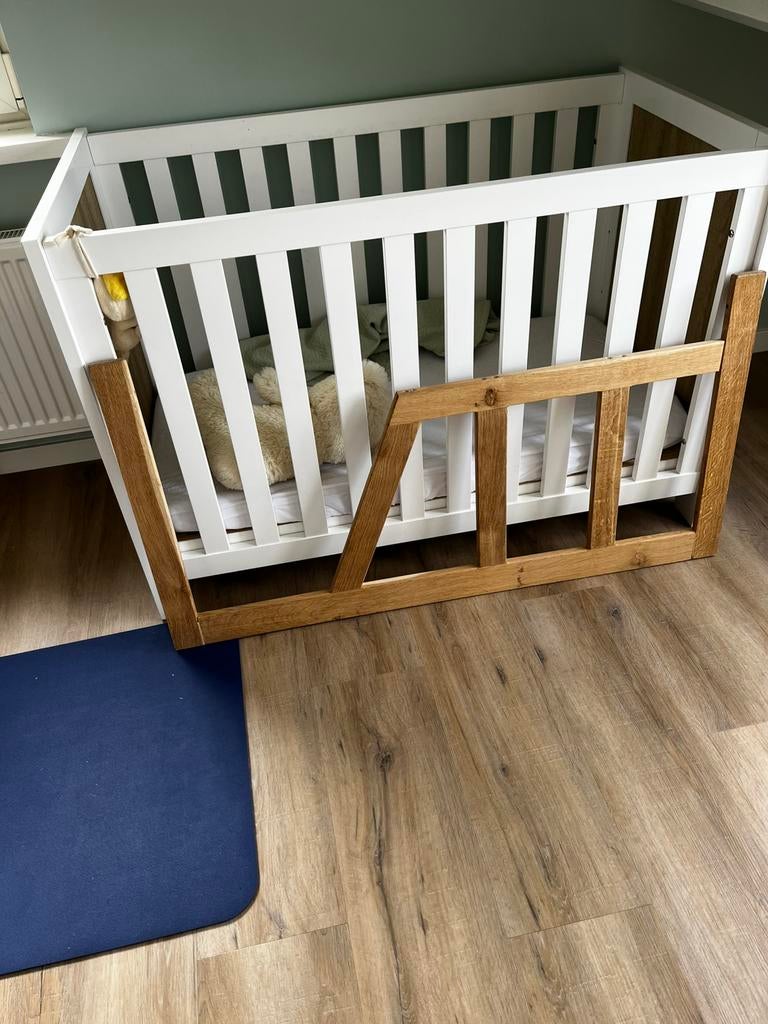 Hekje voor ledikantje, Kinderen en Baby's, Boxen, Ophalen of Verzenden, Zo goed als nieuw