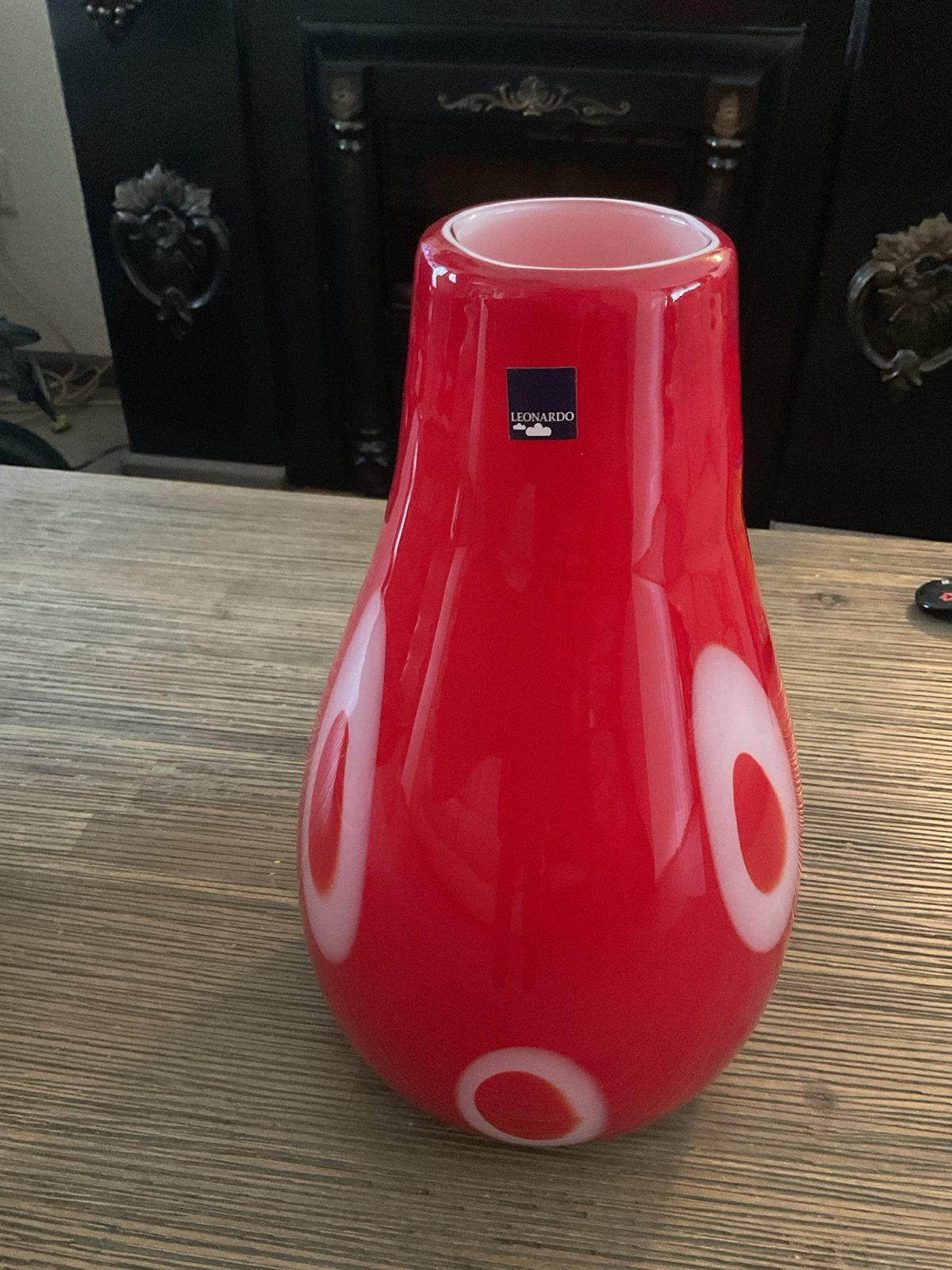 Leonardo Rode Vaas met Witte Cirkels - Modern Design, Ophalen